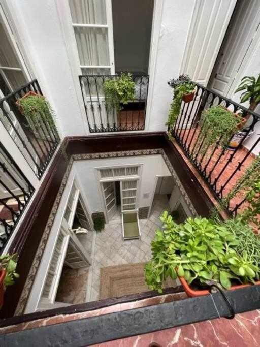 Casa palacio siglo XVIII en centro histórico de Sevilla. Exterior foto